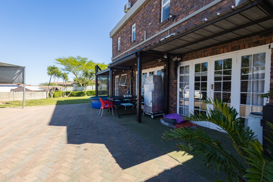 10 Bedroom Property for Sale in Plattekloof Western Cape